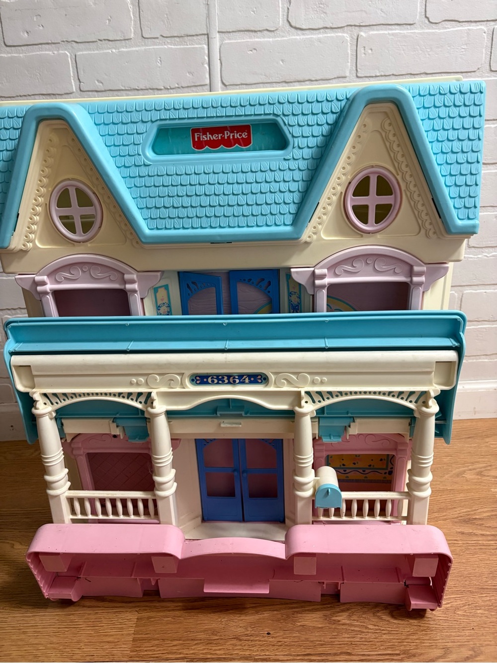 Vintage Fisher-Price Loving Family Dream Dollhouse & Furniture – 1993-94 - Picture 4 of 6